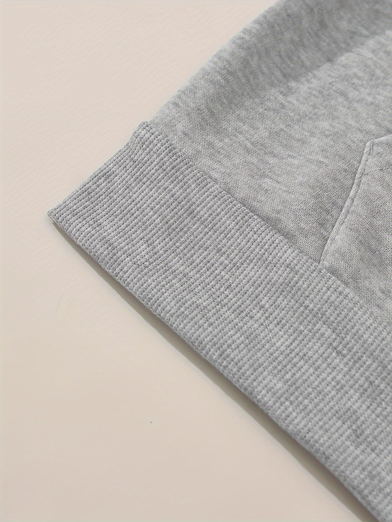 Cozy Cat & Letter Print Hoodie for Women - Casual Pullover with Kangaroo Pocket, Soft Stretch Polyester, Perfect for Fall/Winter
