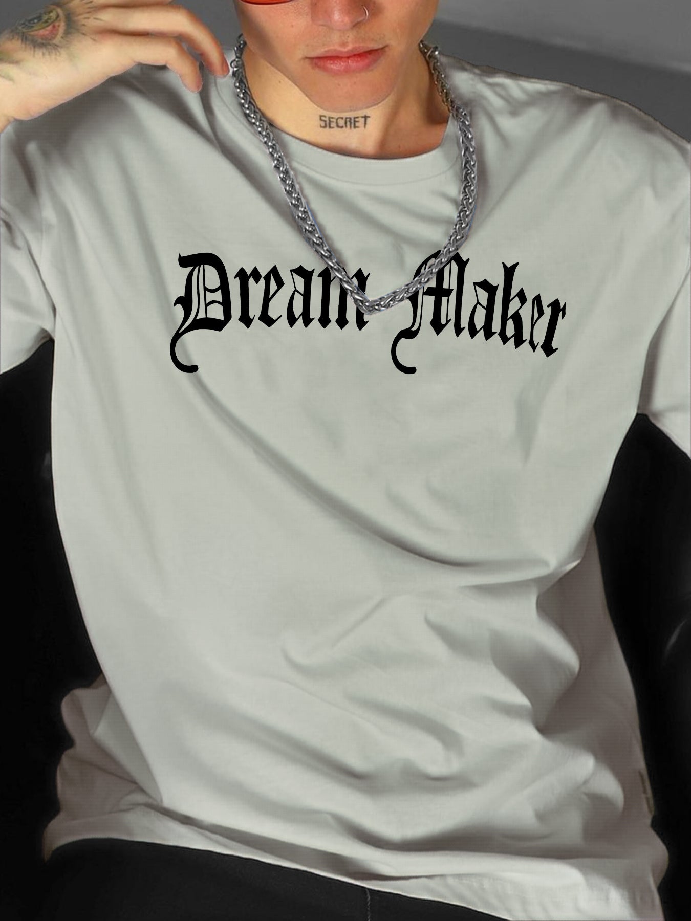 " Dream Maker "Creative Print Casual Novelty T-Shirt For Men, Short Sleeve Summer& Spring Top, Comfort Fit, Stylish Streetwear Crew Neck Tee For Daily Wear