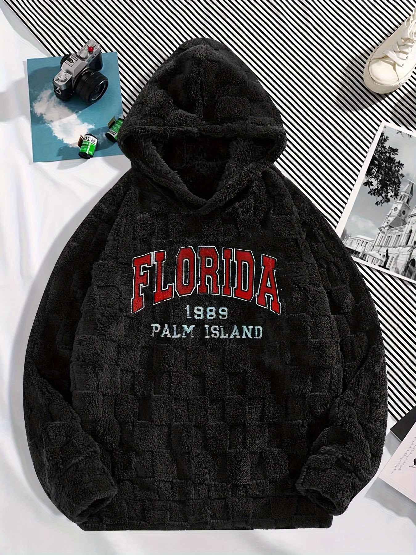 Men's Casual Hoodie with Letter Embroidery, Polyester Fiber, Machine Washable And Dry Cleanable, Autumn/Winter