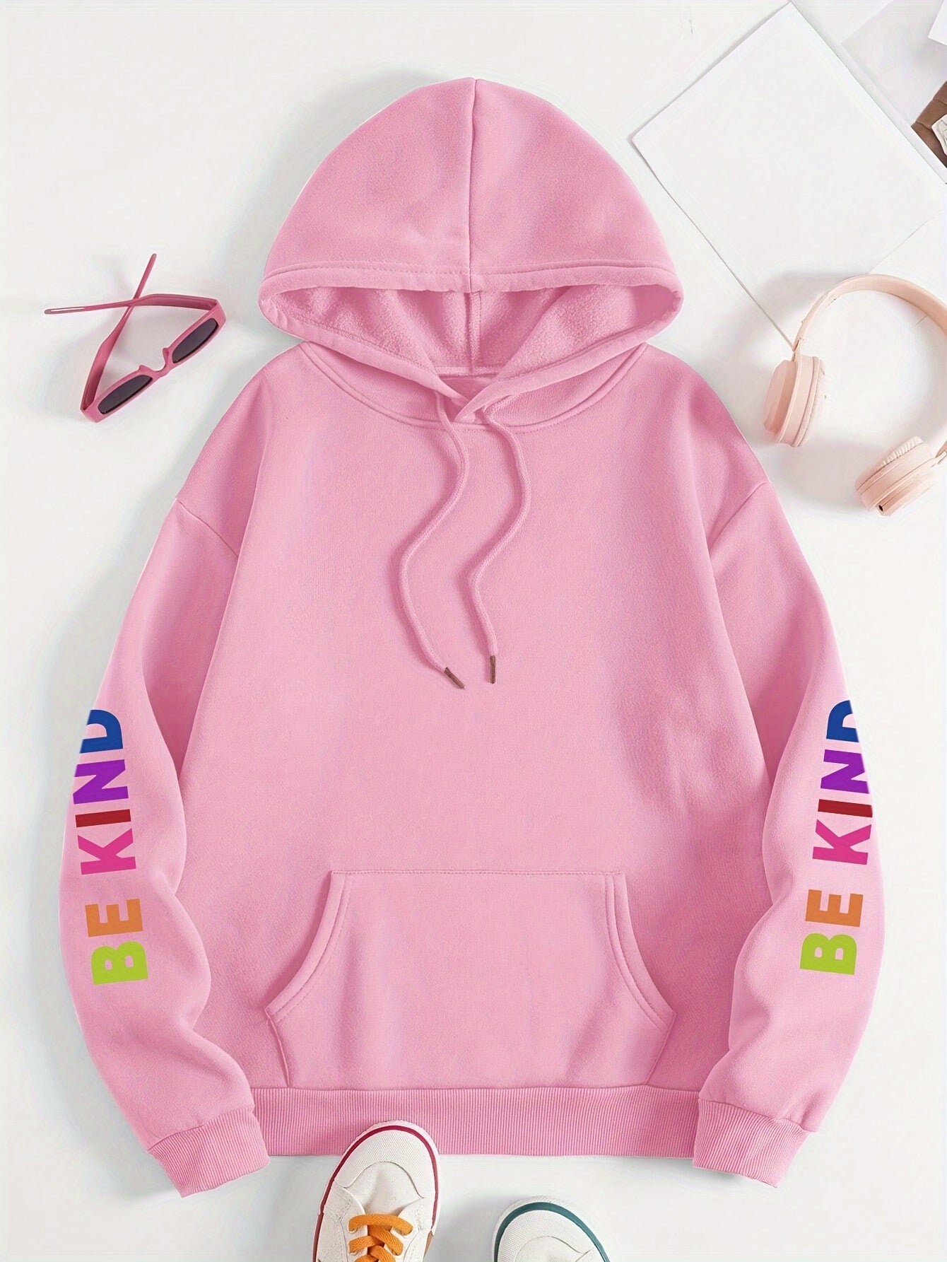 1pc Women'S Plus Size Casual Hoodie with "Be Kind" Print, Long Sleeve Pullover Sweatshirt with Pocket, Knit Polyester Fabric, Slight Stretch, Alphabet Pattern, Hooded Collar - Fall/Winter Clothing