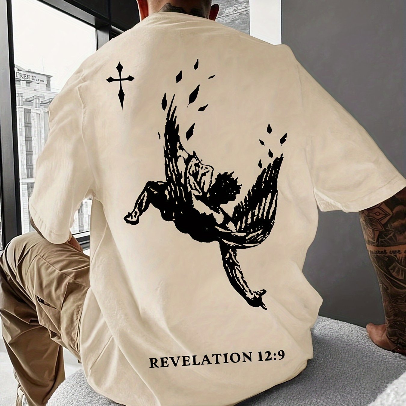 Men's Casual Crew Neck T-Shirt With Winged Man Falling Print, Comfort Fit Top With Modern Design