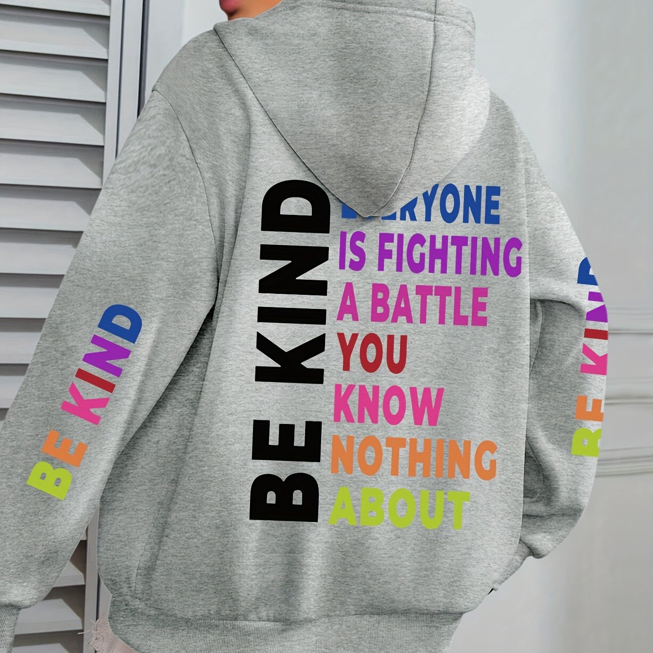 1pc Women'S Plus Size Casual Hoodie with "Be Kind" Print, Long Sleeve Pullover Sweatshirt with Pocket, Knit Polyester Fabric, Slight Stretch, Alphabet Pattern, Hooded Collar - Fall/Winter Clothing