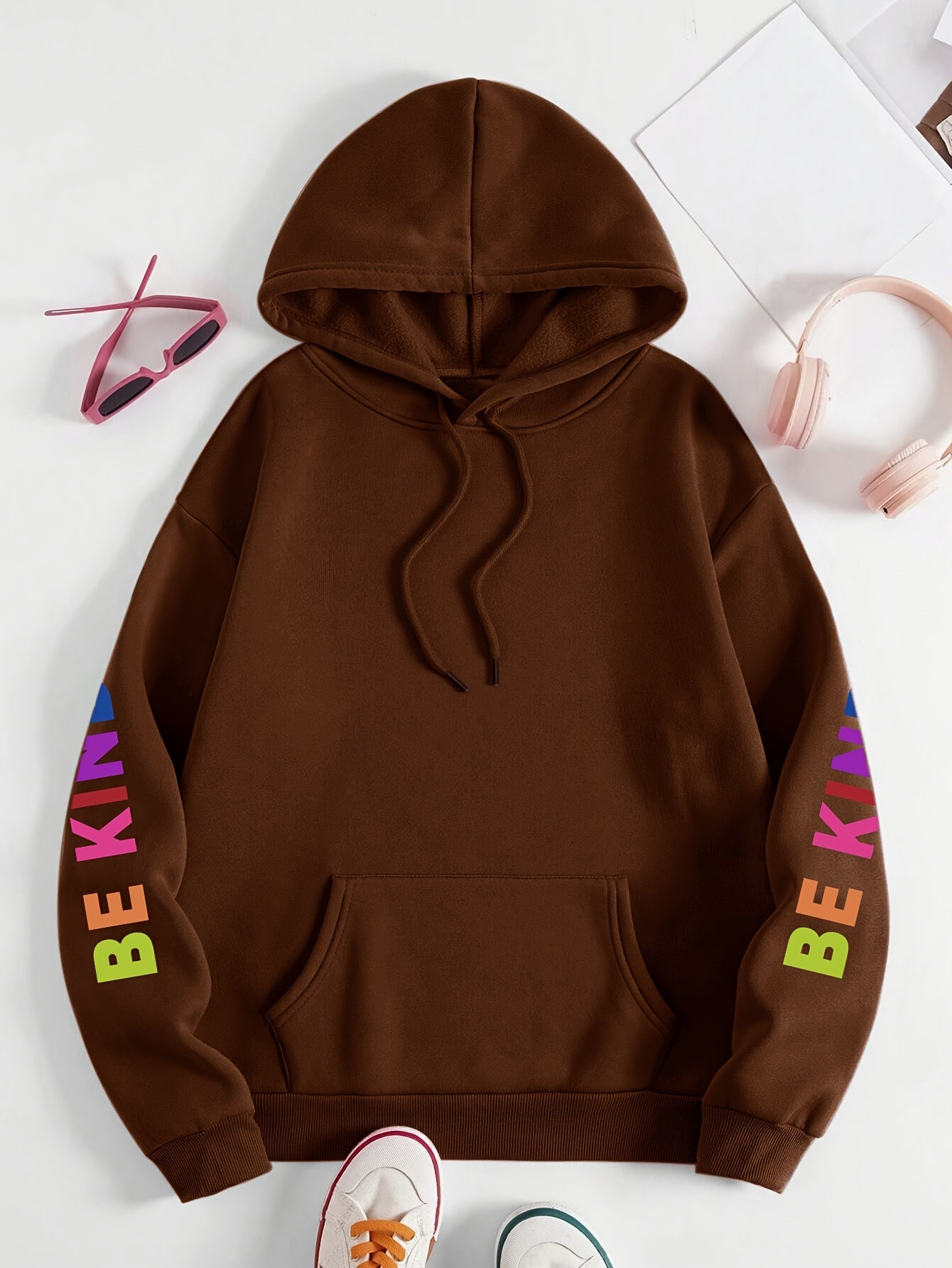 1pc Women'S Plus Size Casual Hoodie with "Be Kind" Print, Long Sleeve Pullover Sweatshirt with Pocket, Knit Polyester Fabric, Slight Stretch, Alphabet Pattern, Hooded Collar - Fall/Winter Clothing