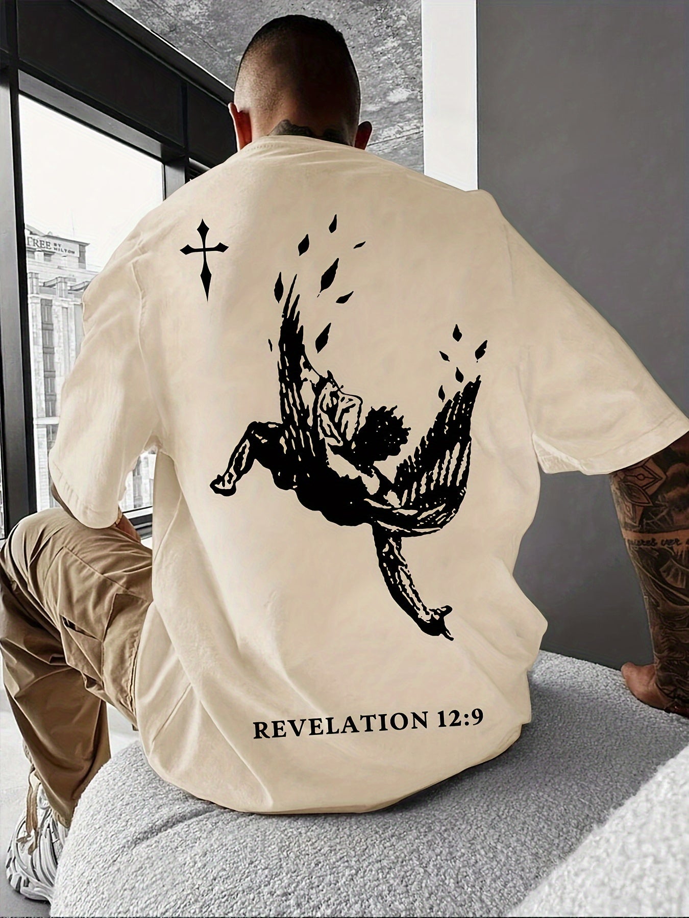 Men's Casual Crew Neck T-Shirt With Winged Man Falling Print, Comfort Fit Top With Modern Design