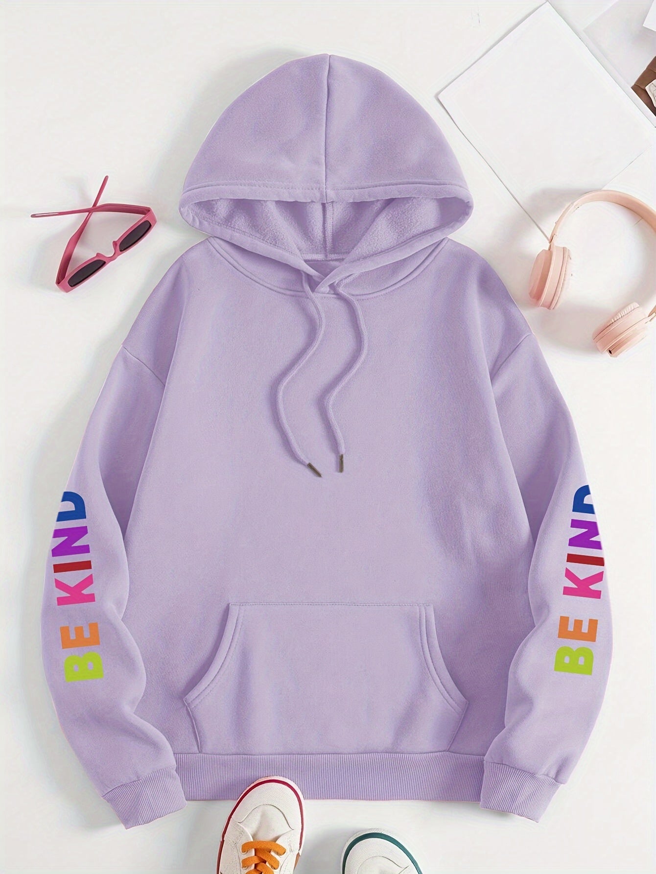 1pc Women'S Plus Size Casual Hoodie with "Be Kind" Print, Long Sleeve Pullover Sweatshirt with Pocket, Knit Polyester Fabric, Slight Stretch, Alphabet Pattern, Hooded Collar - Fall/Winter Clothing