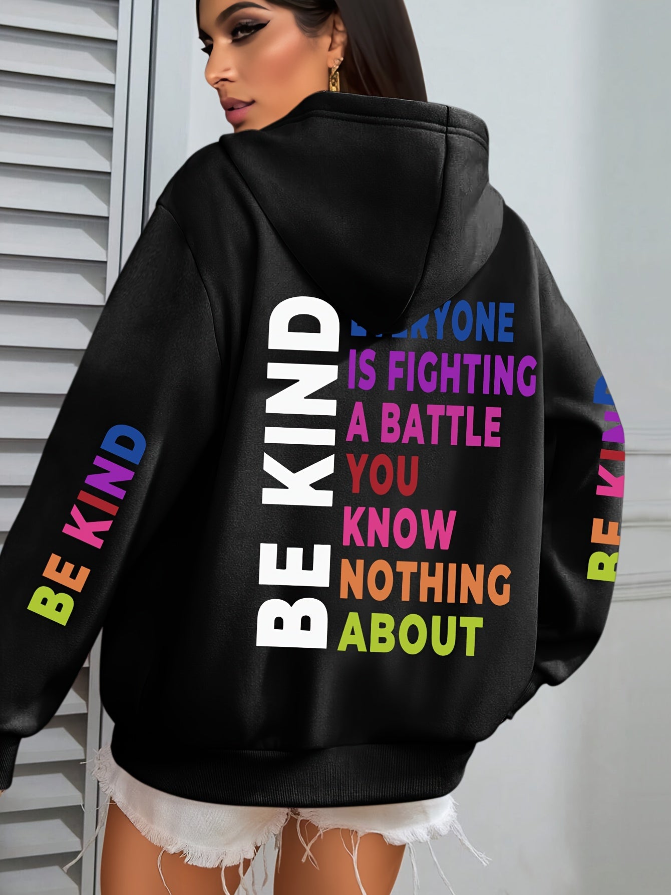 1pc Women'S Plus Size Casual Hoodie with "Be Kind" Print, Long Sleeve Pullover Sweatshirt with Pocket, Knit Polyester Fabric, Slight Stretch, Alphabet Pattern, Hooded Collar - Fall/Winter Clothing