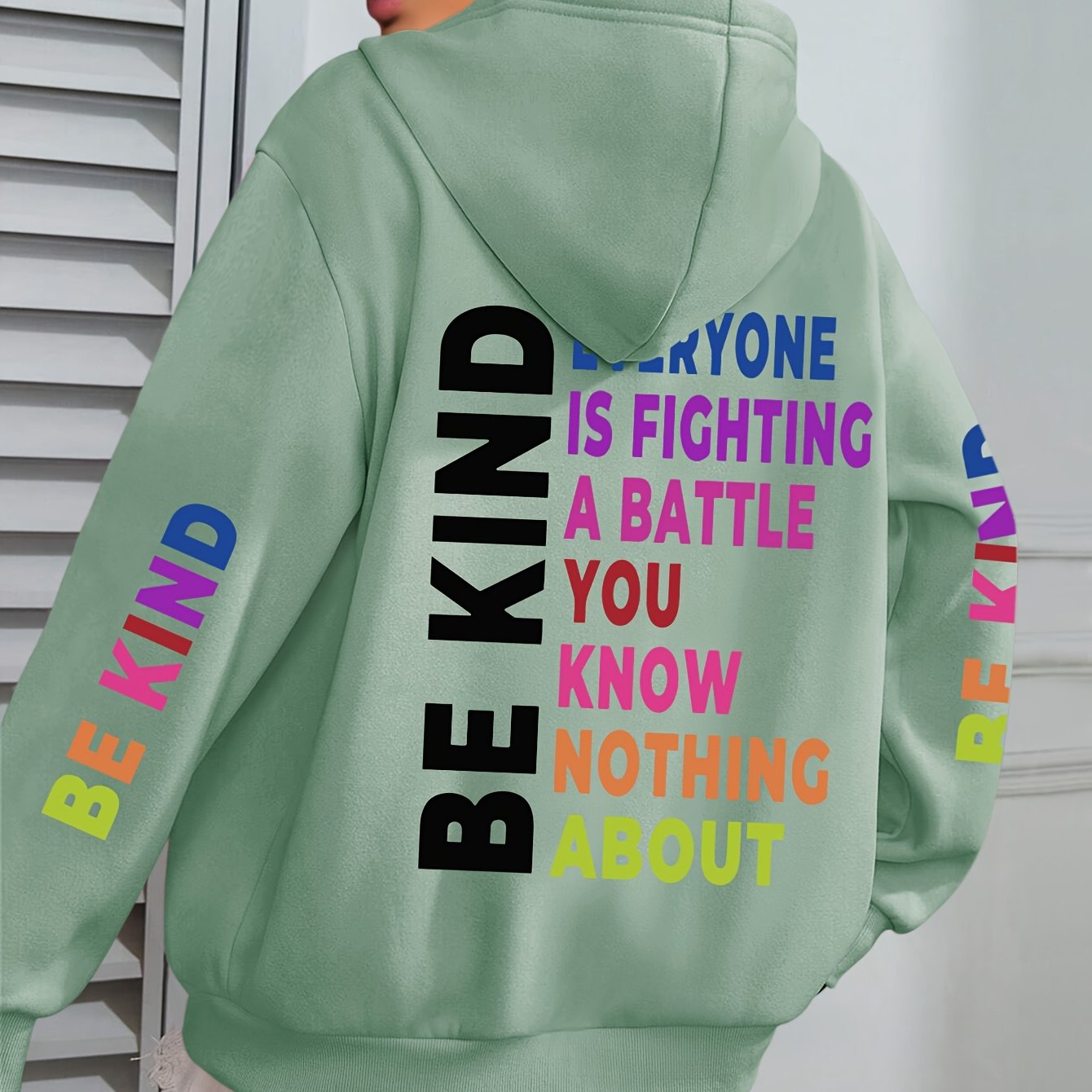 1pc Women'S Plus Size Casual Hoodie with "Be Kind" Print, Long Sleeve Pullover Sweatshirt with Pocket, Knit Polyester Fabric, Slight Stretch, Alphabet Pattern, Hooded Collar - Fall/Winter Clothing