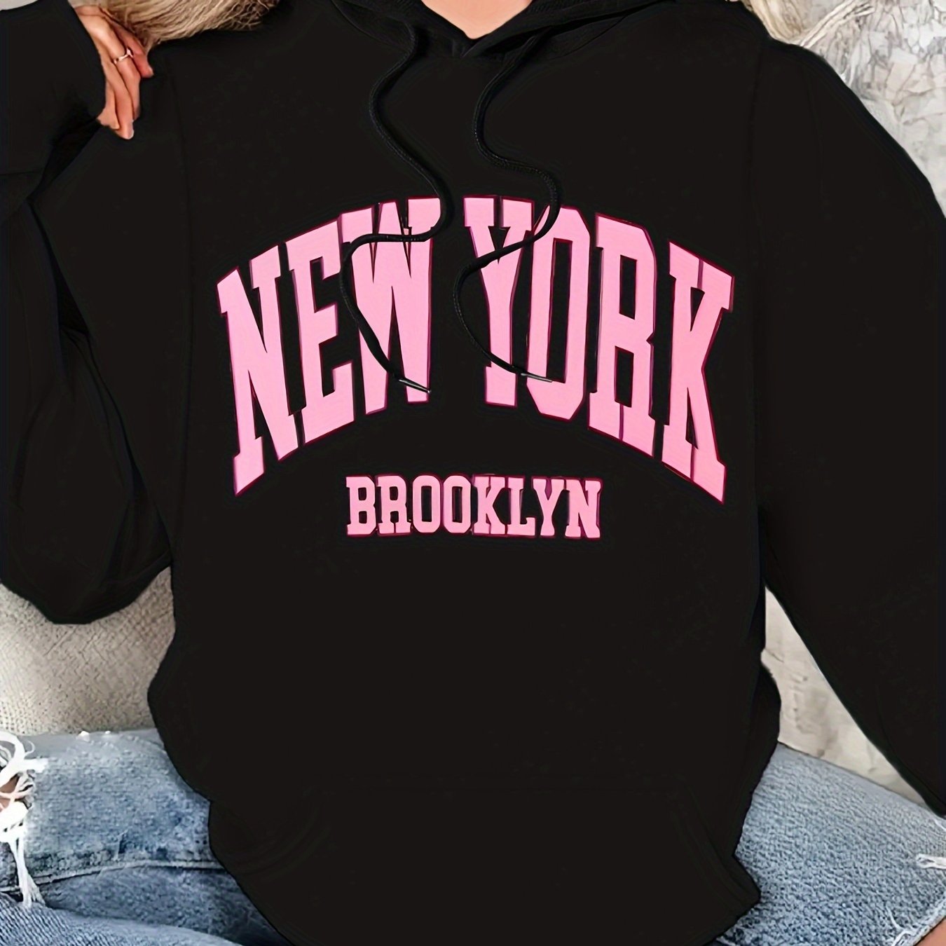 Women's Casual Hoodie with Geometric Print - Cozy Polyester, Drawstring, Pockets | Machine Washable | Fall/Winter Fashion