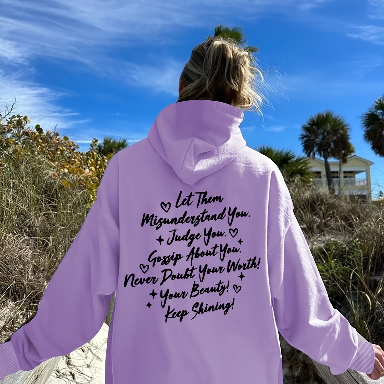 Chic Love Print Hoodie for Women - Casual Pullover with Embossed Detail, Soft Stretch Polyester, Long Sleeve Design - Perfect for Fall/Winter