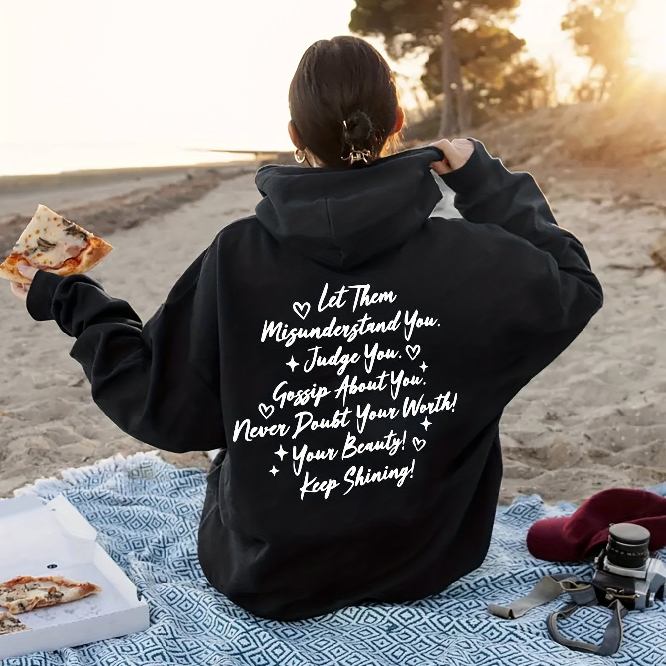 Chic Love Print Hoodie for Women - Casual Pullover with Embossed Detail, Soft Stretch Polyester, Long Sleeve Design - Perfect for Fall/Winter