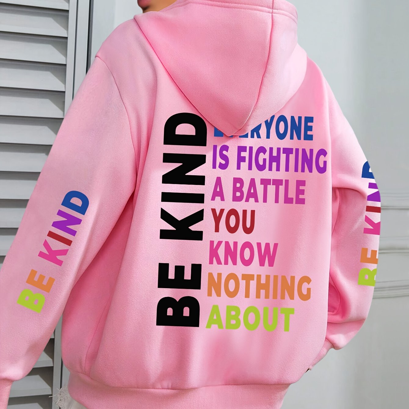 1pc Women'S Plus Size Casual Hoodie with "Be Kind" Print, Long Sleeve Pullover Sweatshirt with Pocket, Knit Polyester Fabric, Slight Stretch, Alphabet Pattern, Hooded Collar - Fall/Winter Clothing