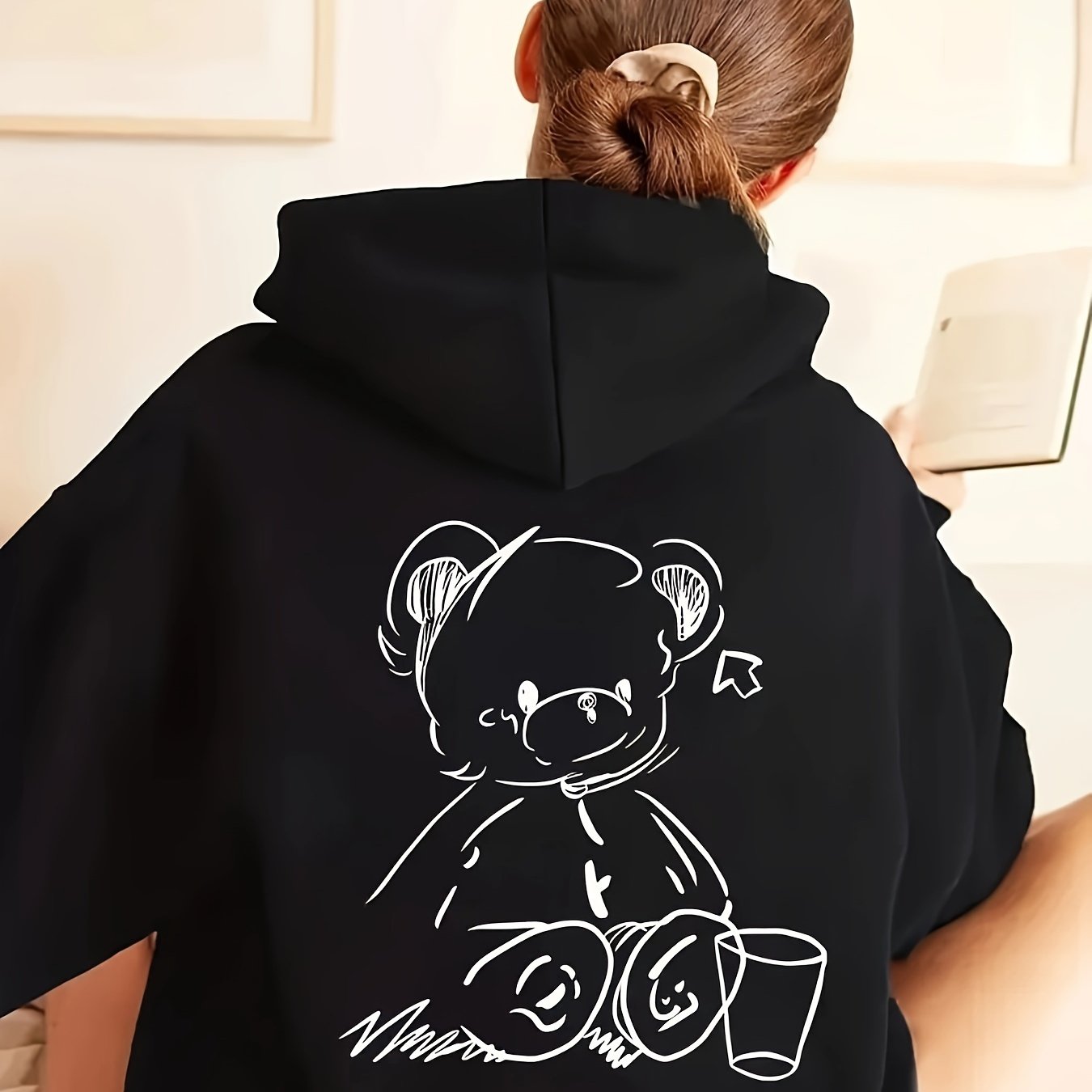 Cartoon Bear Print Hoodie Sweatshirt, Casual Knitted Polyester Hoodie with Pocket, Unisex Long Sleeve Pullover Hoodie for All Seasons