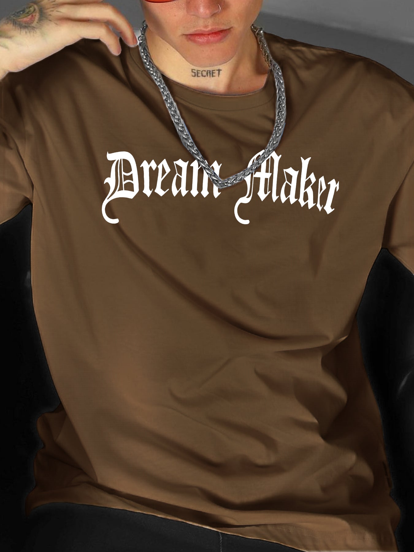 " Dream Maker "Creative Print Casual Novelty T-Shirt For Men, Short Sleeve Summer& Spring Top, Comfort Fit, Stylish Streetwear Crew Neck Tee For Daily Wear