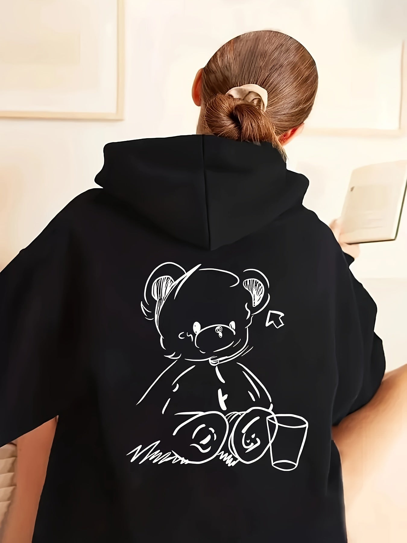 Cartoon Bear Print Hoodie Sweatshirt, Casual Knitted Polyester Hoodie with Pocket, Unisex Long Sleeve Pullover Hoodie for All Seasons