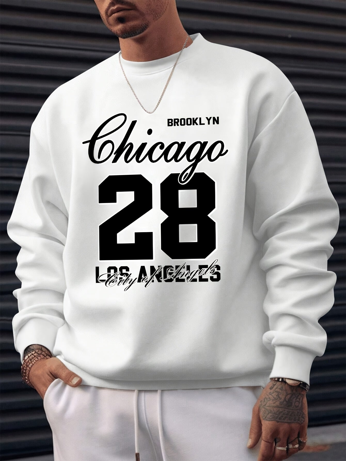 Chicago 28 Print Men's Crew Neck Long Sleeve Sweatshirt, Stylish Pullover Sweatshirt, Casual Comfortable Versatile Top For Outdoor Sports