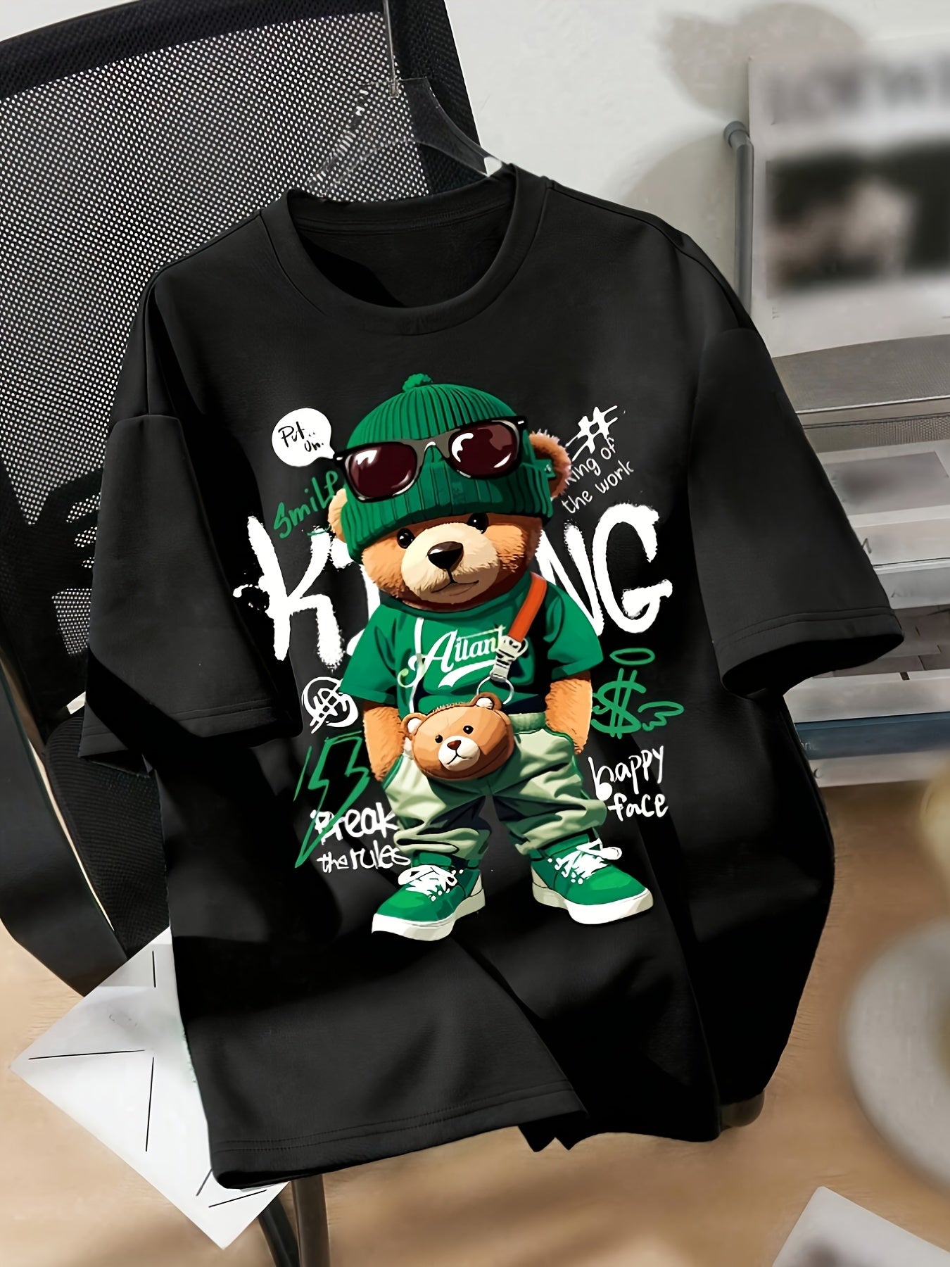 Cartoon Bear Graphic Casual T-Shirt, Polyester Crew Neck, Knit Fabric, Regular Length, for All Seasons