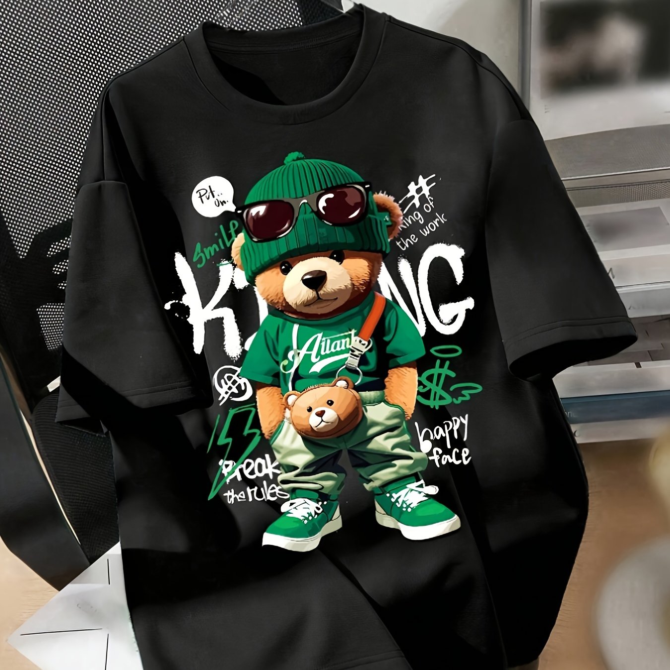 Cartoon Bear Graphic Casual T-Shirt, Polyester Crew Neck, Knit Fabric, Regular Length, for All Seasons